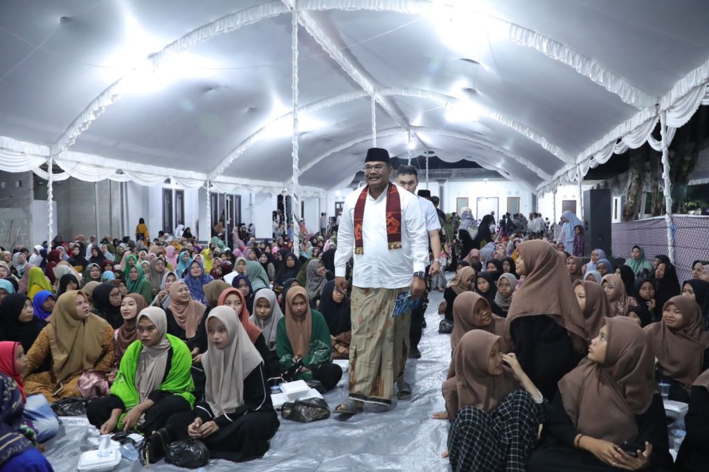 PJ Gubernur Safrizal Hadiri Tabliq Akbar Majelis Taklim Anwaru Cholil